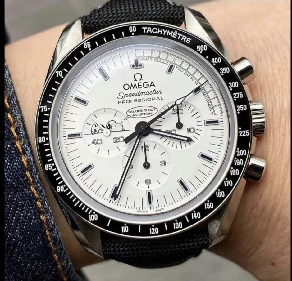 Speedmaster - Snoopy Black Edition